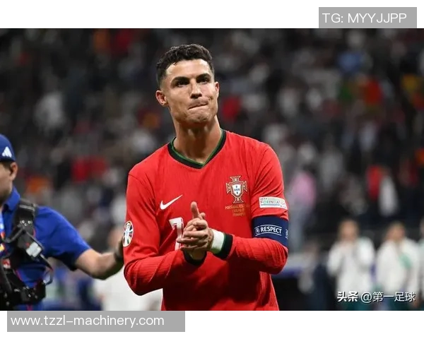 足球球星背叛球队的背后真相揭秘:为何他们选择离开,未来何去何从